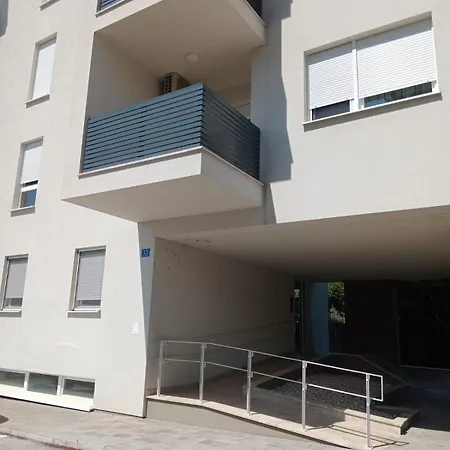 Mary Apartment Siroki Brijeg